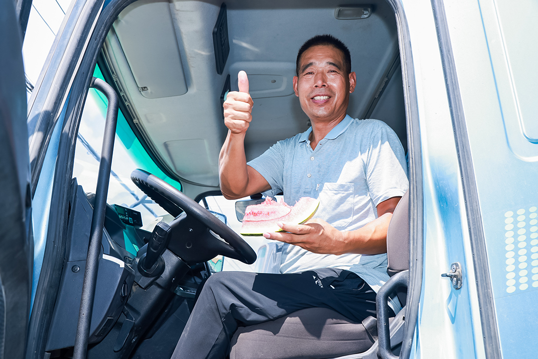 滿分服務丨八城聯動送關懷，宇通重卡在行動！