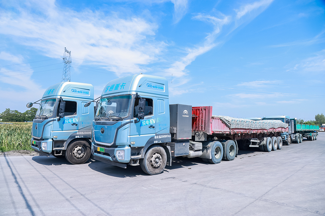 滿分服務丨八城聯動送關懷，宇通重卡在行動！