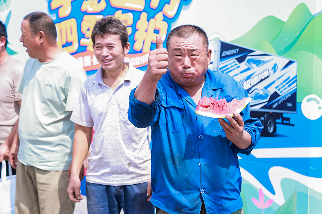 滿分服務丨八城聯動送關懷，宇通重卡在行動！